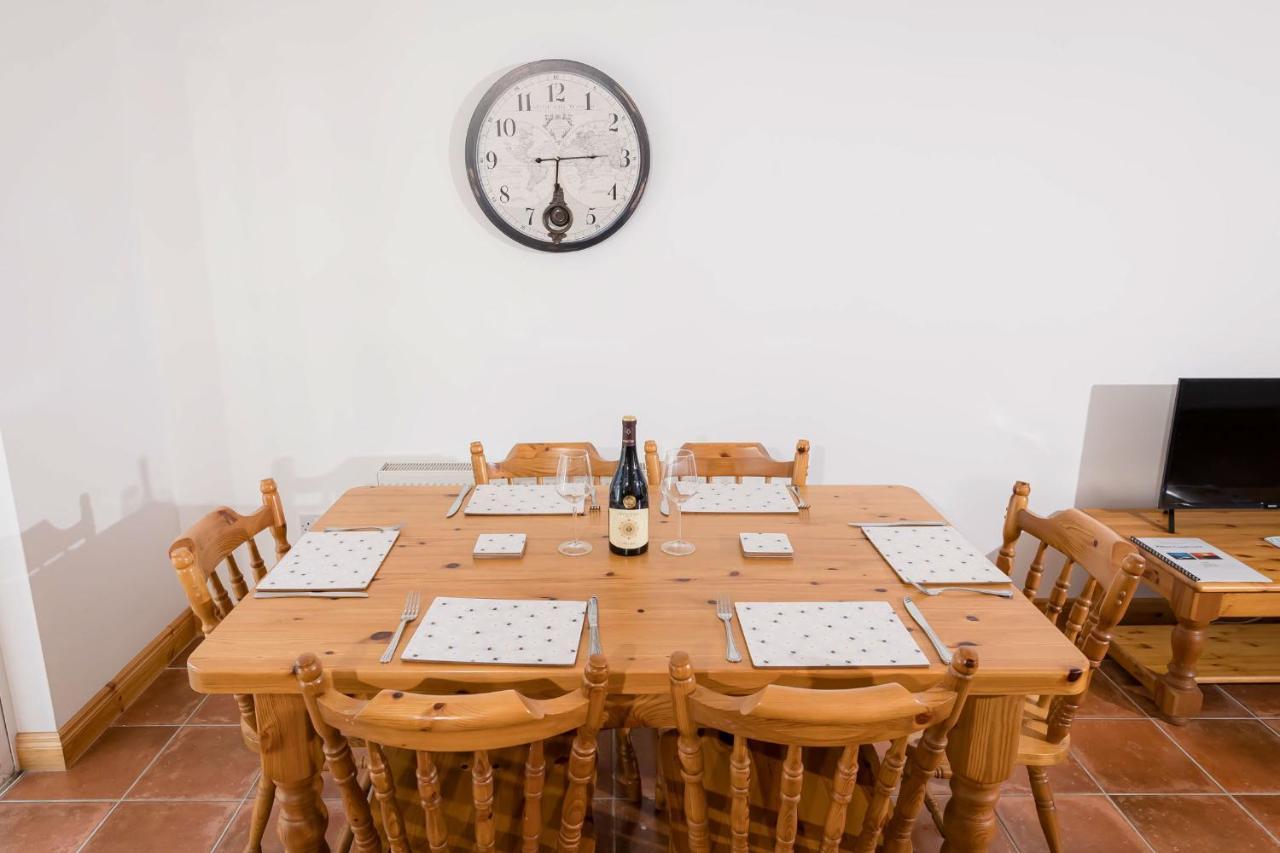 Kilkee Townhouse By Trident Holiday Homes מראה חיצוני תמונה